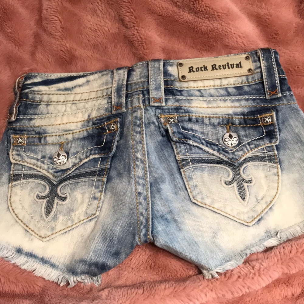 Rock revival jean shorts